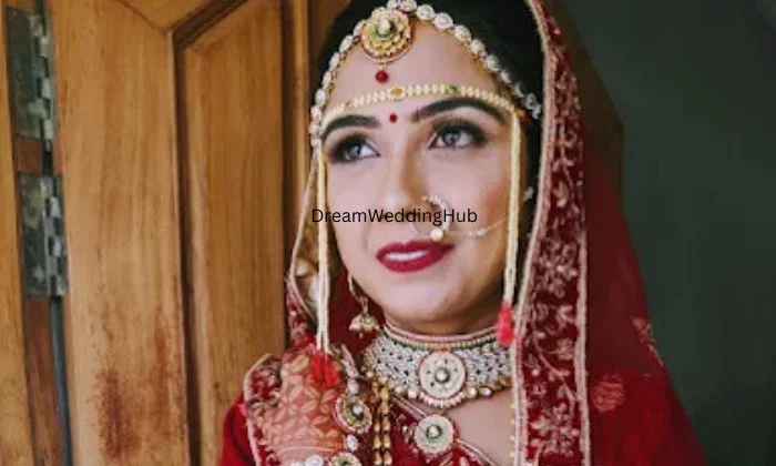 Monalisa make up artist